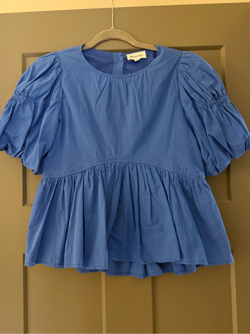 Blue puff sleeve top